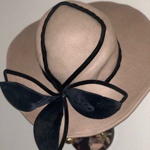 Vintage ladies hat